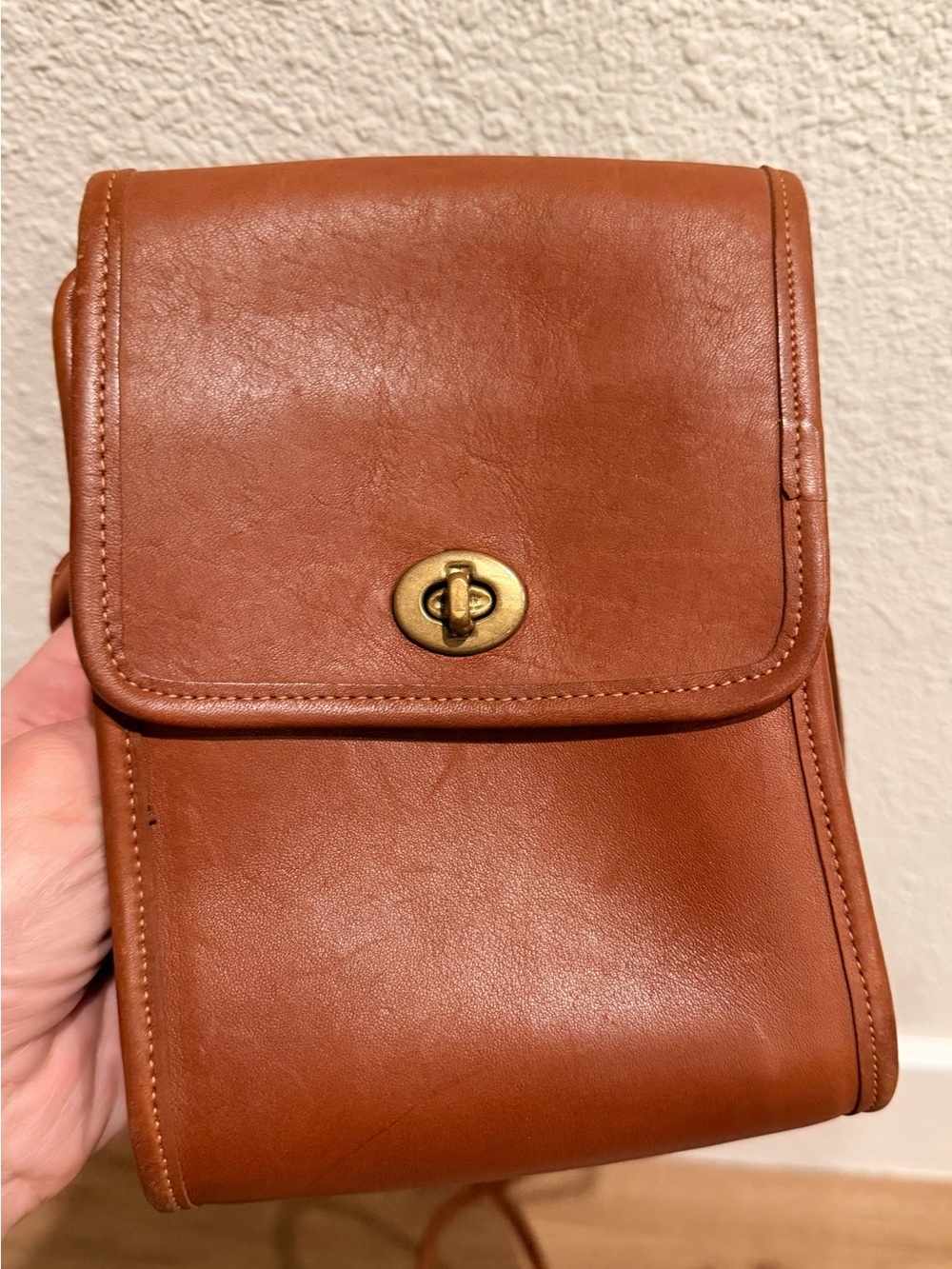 Vintage Coach Scooter Crossbody Bag Brown